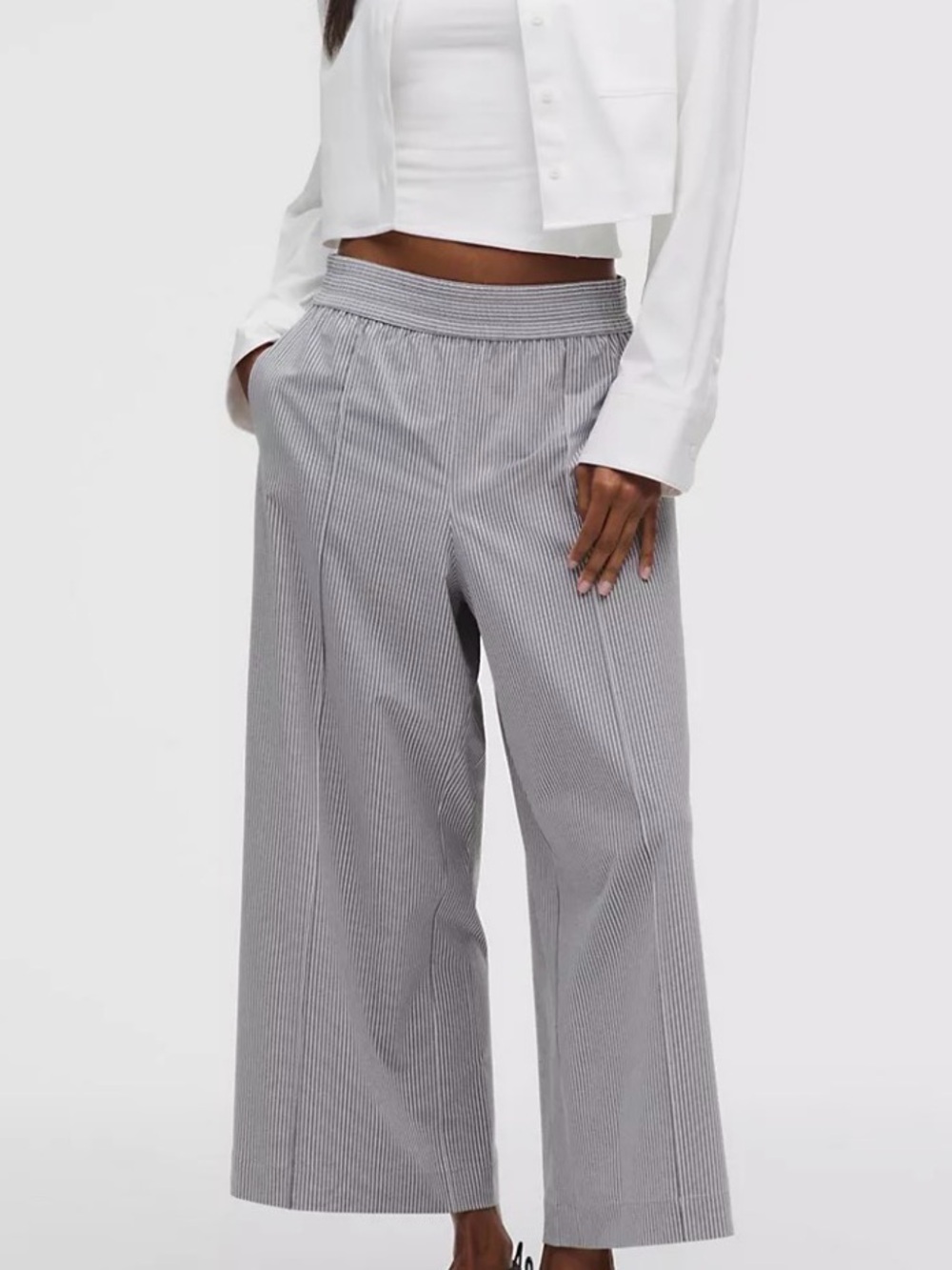 Lululemon Breezily Mid-Rise Cropped Pant in Hype Stripe Raceway Grey White, XS